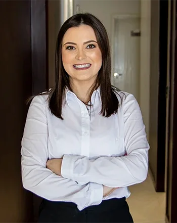 Dra. Nadine Andrade